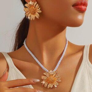 Sunflower Necklace and Earrings Set